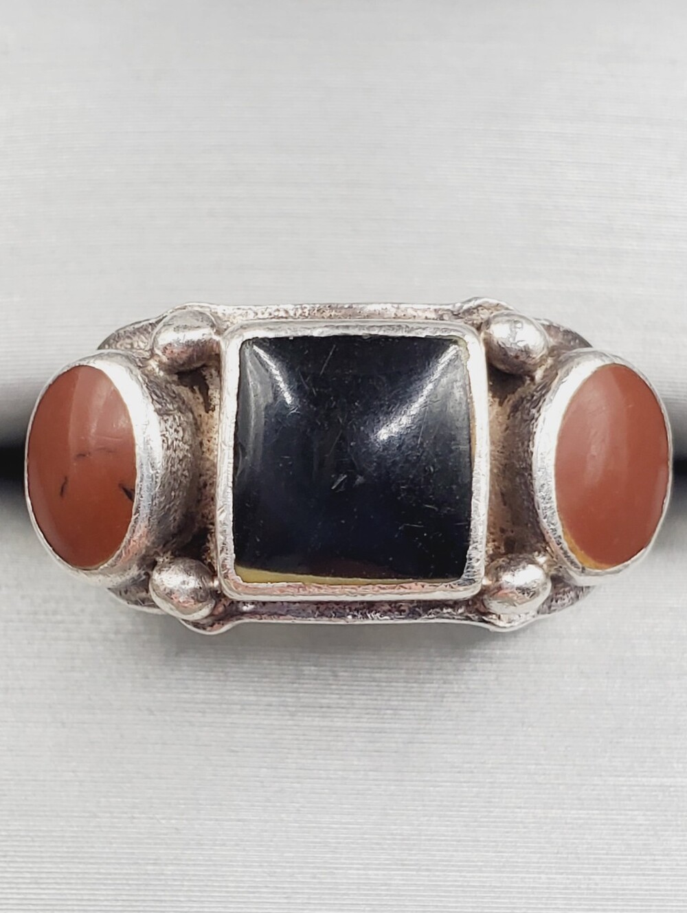 Bezel Set Black Onyx & Coral 925 Sterling Silver Vintage Ring